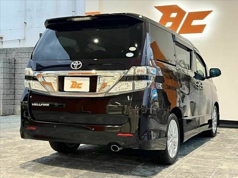 VELLFIRE-14