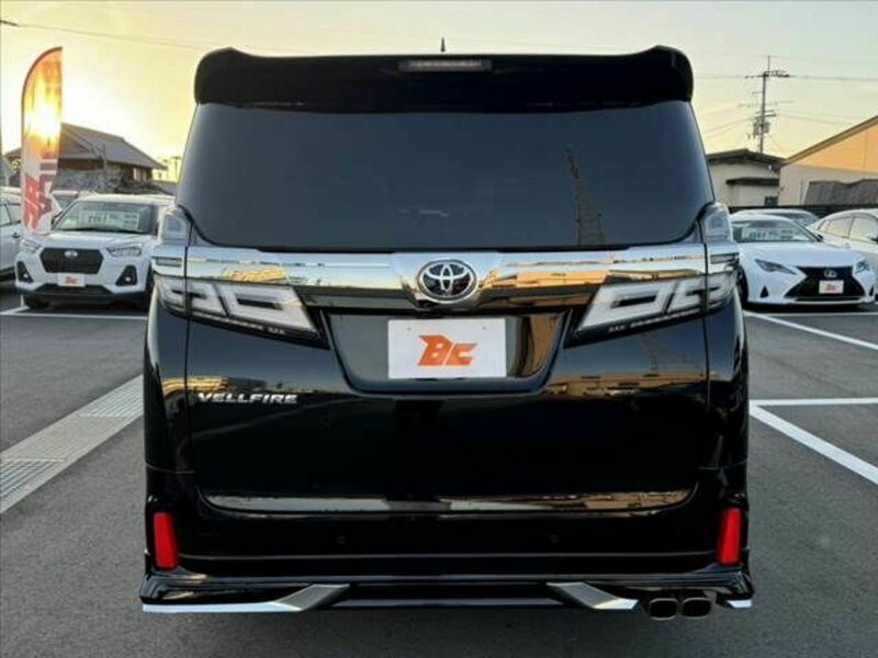 VELLFIRE-13