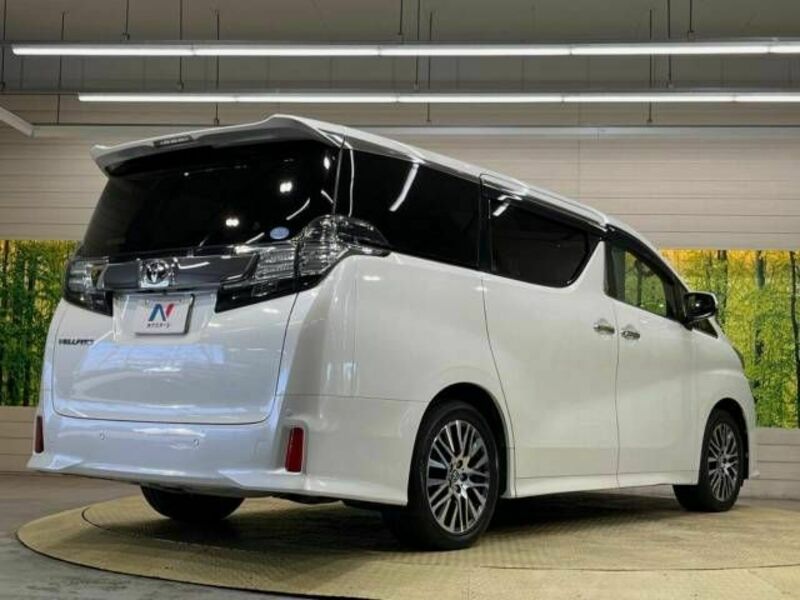 VELLFIRE-18