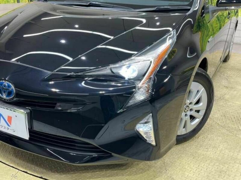 PRIUS-12