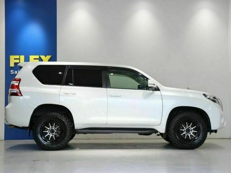 LAND CRUISER PRADO-2