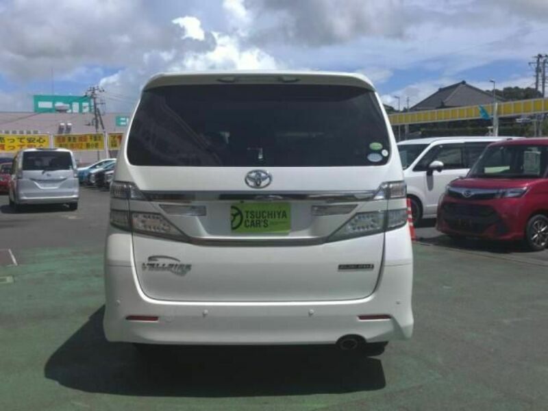 VELLFIRE-9