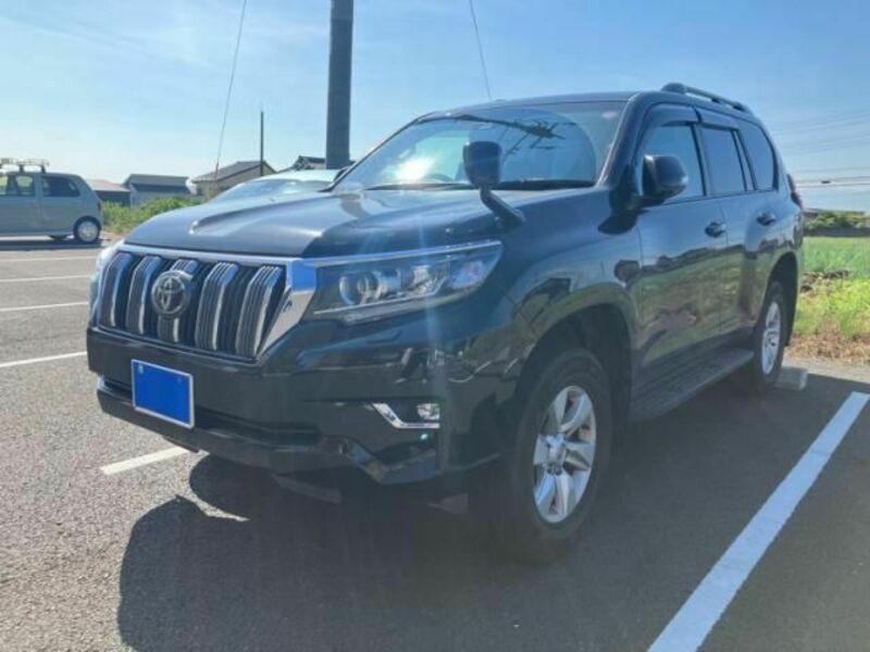 TOYOTA　LAND CRUISER PRADO