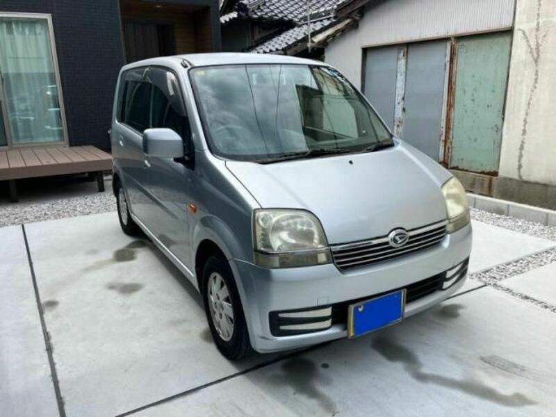 DAIHATSU　MOVE