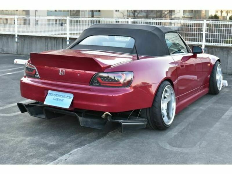 S2000-8