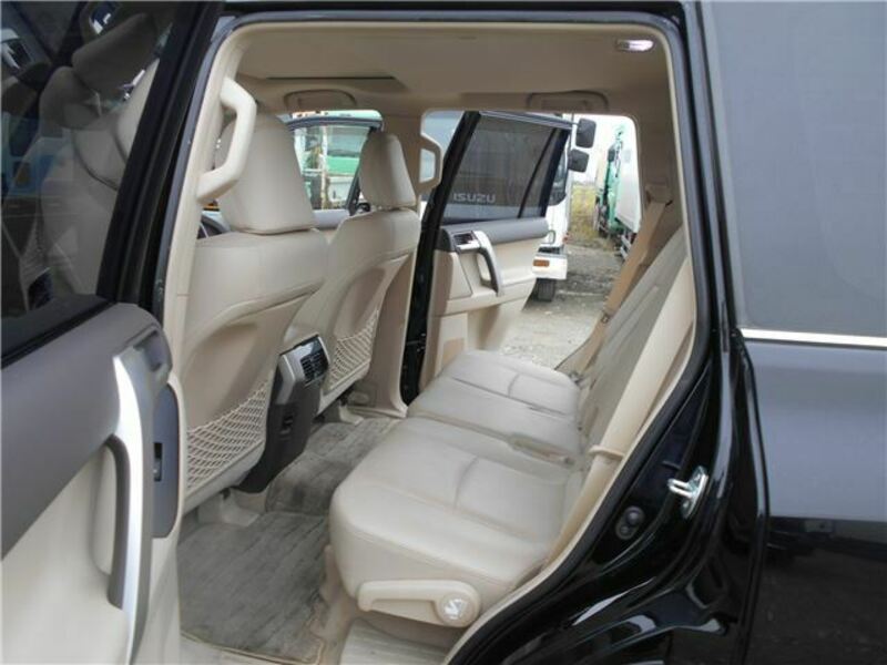 LAND CRUISER PRADO-11