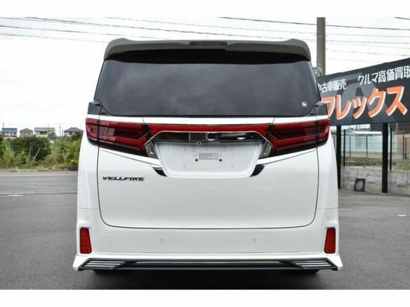 VELLFIRE-2