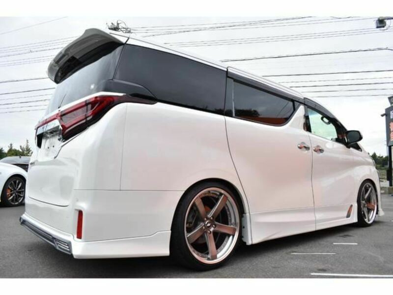 VELLFIRE-7