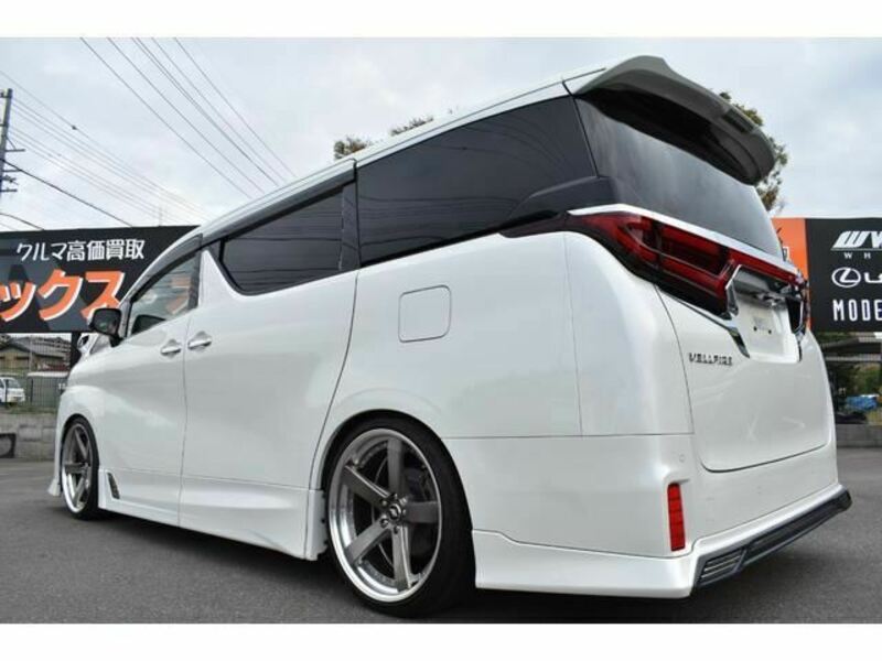 VELLFIRE-8