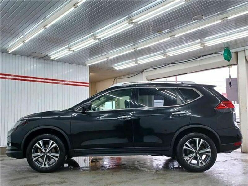 X-TRAIL-5