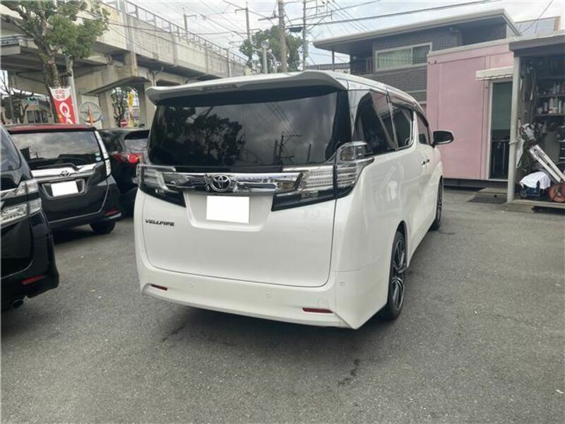 VELLFIRE-31