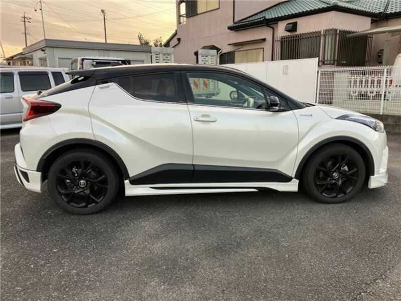 C-HR-7