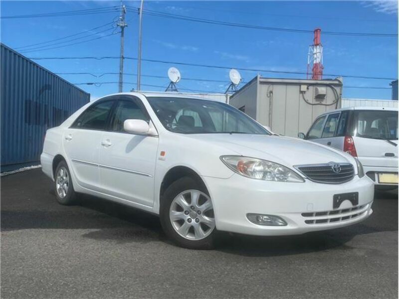 TOYOTA　CAMRY