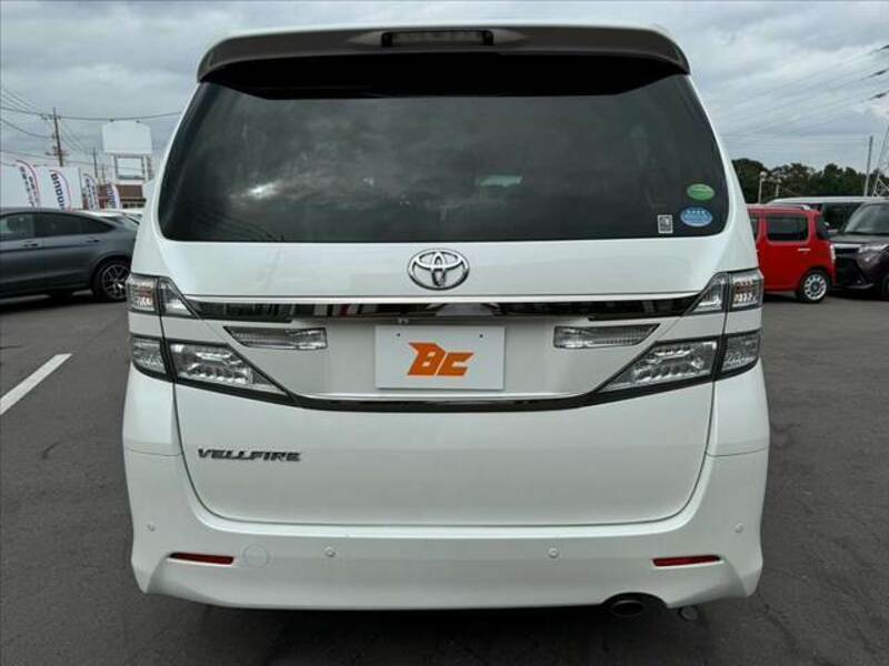 VELLFIRE-13