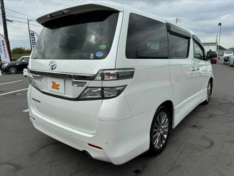 VELLFIRE-14