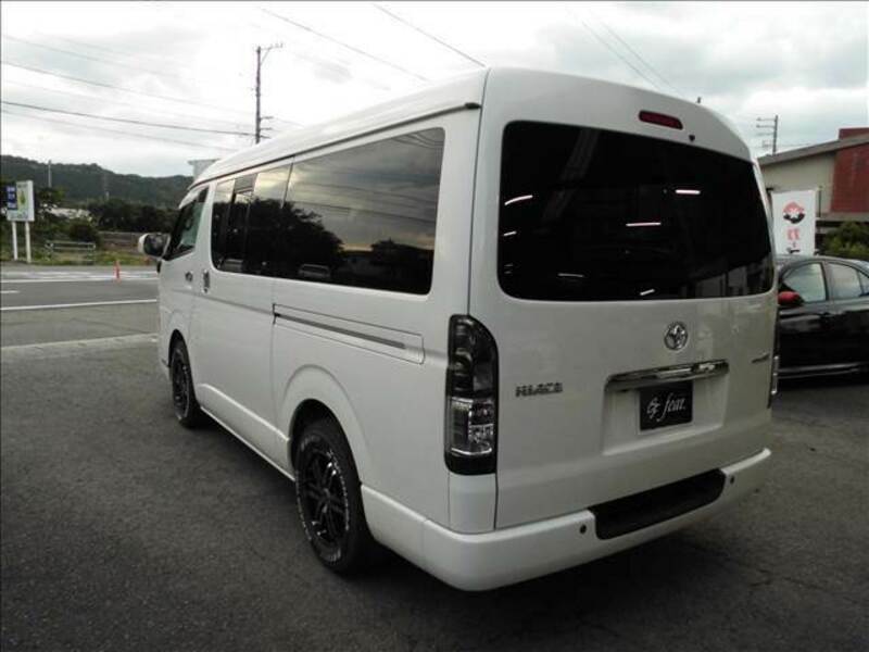 HIACE VAN-12