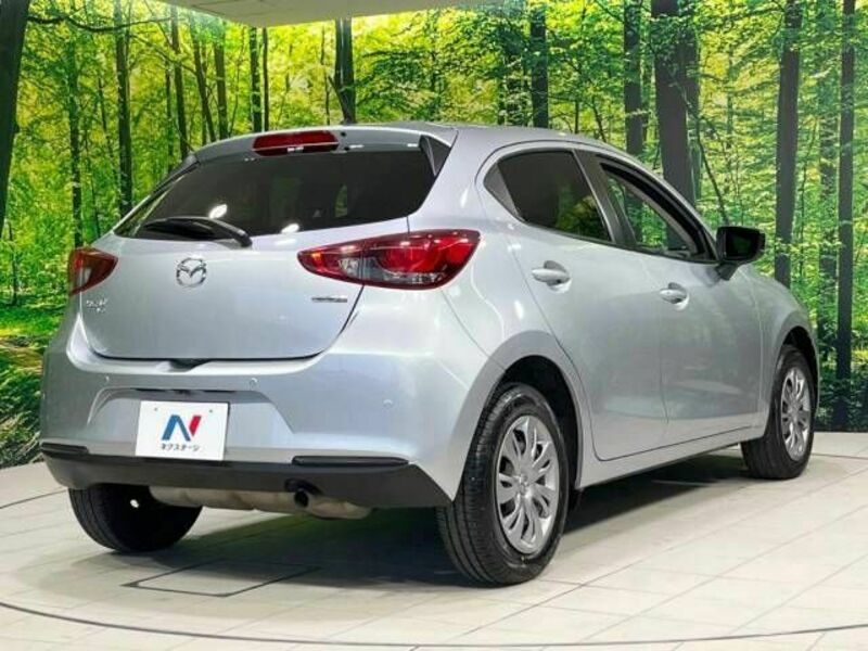 MAZDA2-17