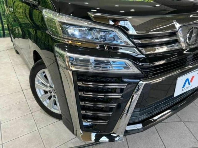 VELLFIRE-13