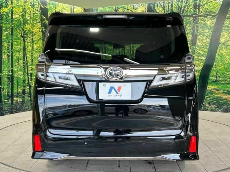 VELLFIRE-16