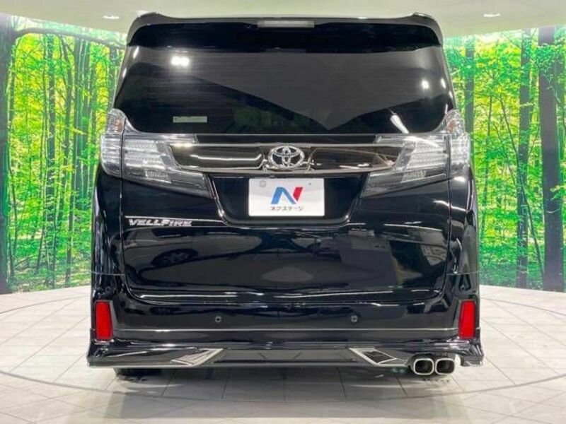 VELLFIRE-16