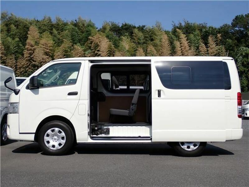 HIACE VAN-32