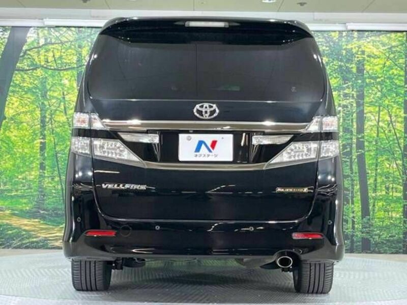 VELLFIRE-17