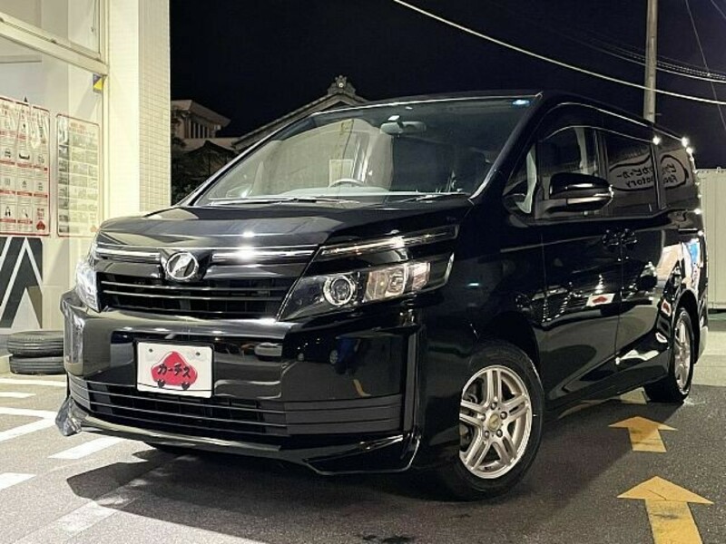 TOYOTA　VOXY