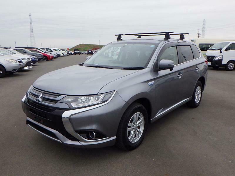 OUTLANDER PHEV-34