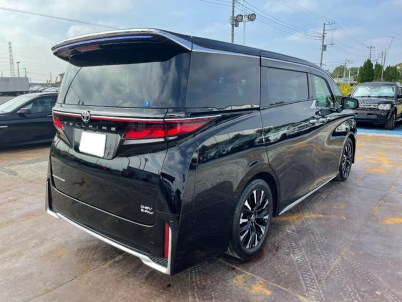 VELLFIRE-6