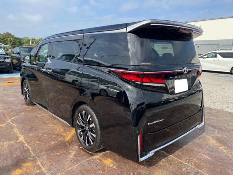 VELLFIRE-8