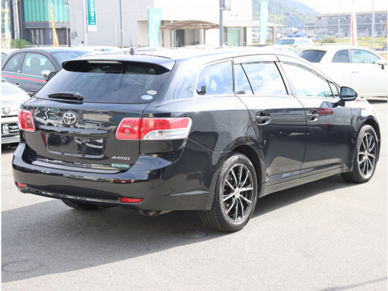 AVENSIS WAGON-7