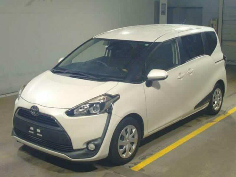 TOYOTA　SIENTA