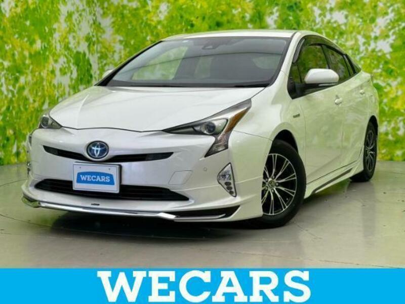 TOYOTA　PRIUS