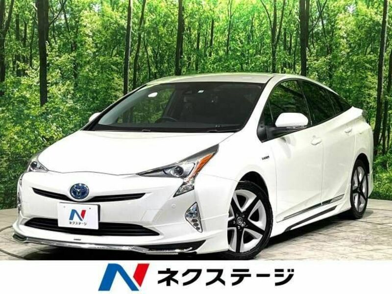 TOYOTA　PRIUS