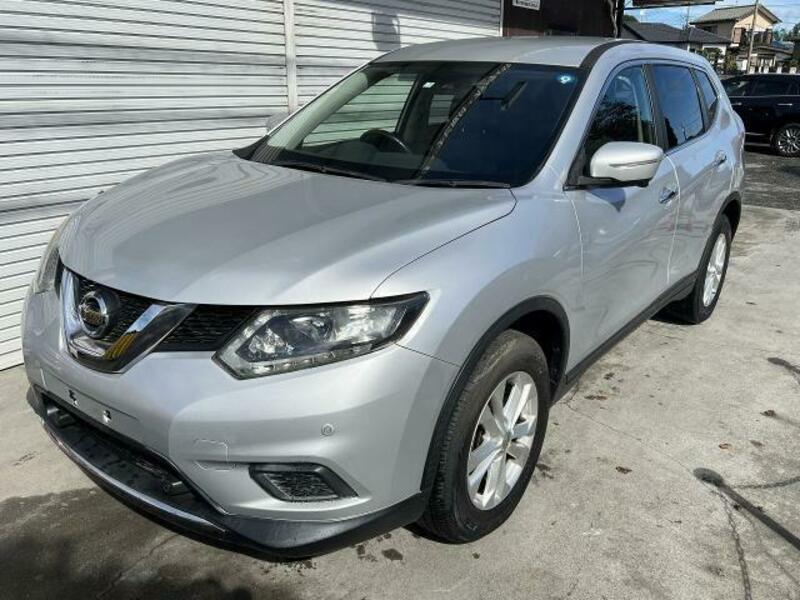 X-TRAIL