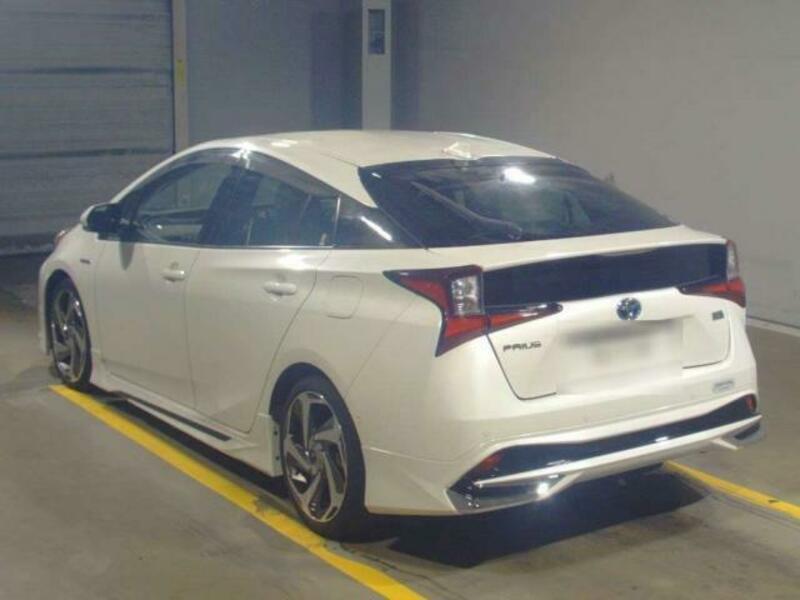 PRIUS-1