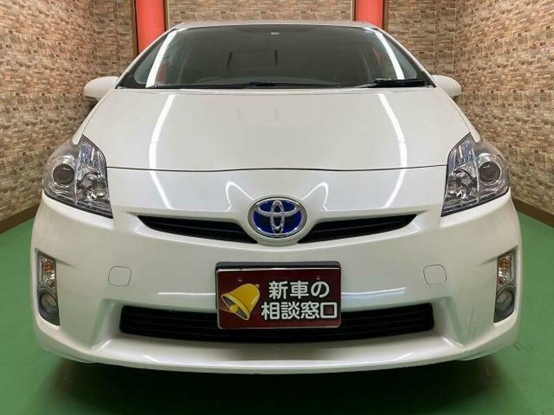 PRIUS-17