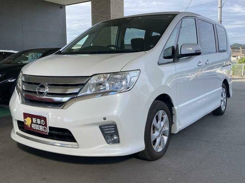 NISSAN　SERENA