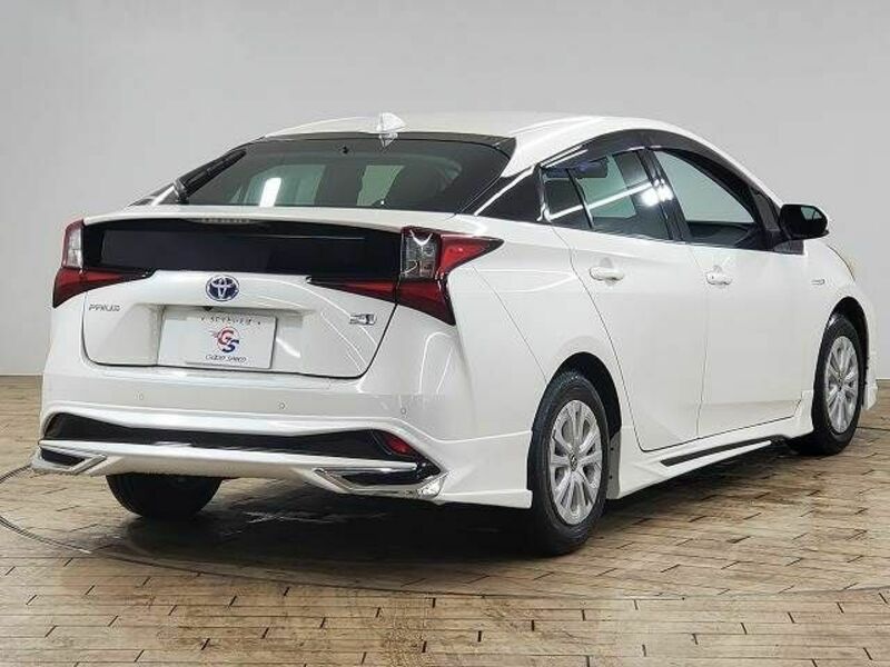 PRIUS-15