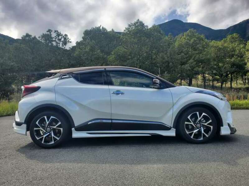 C-HR-4