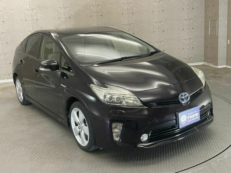 PRIUS-4