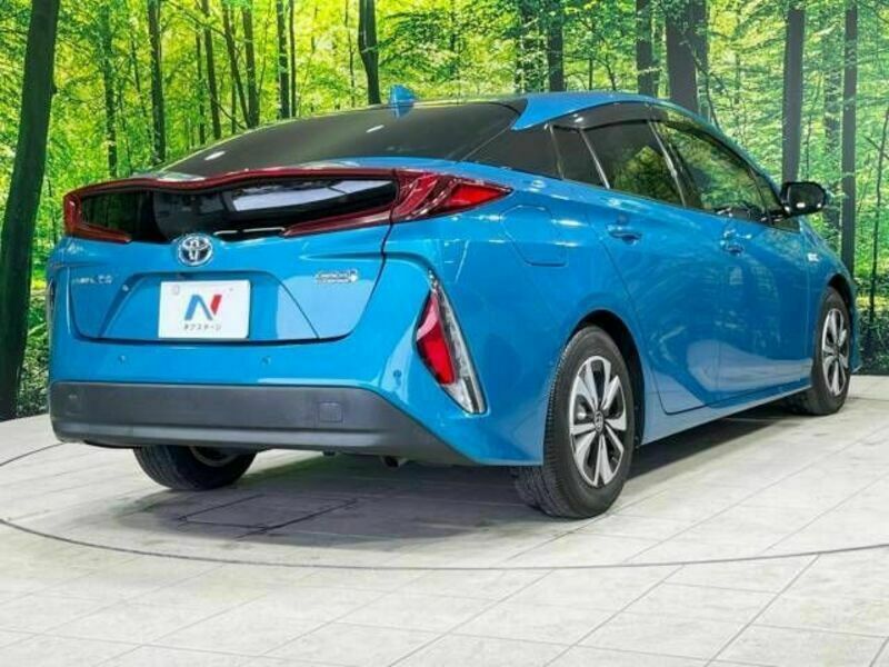 PRIUS PHV-17