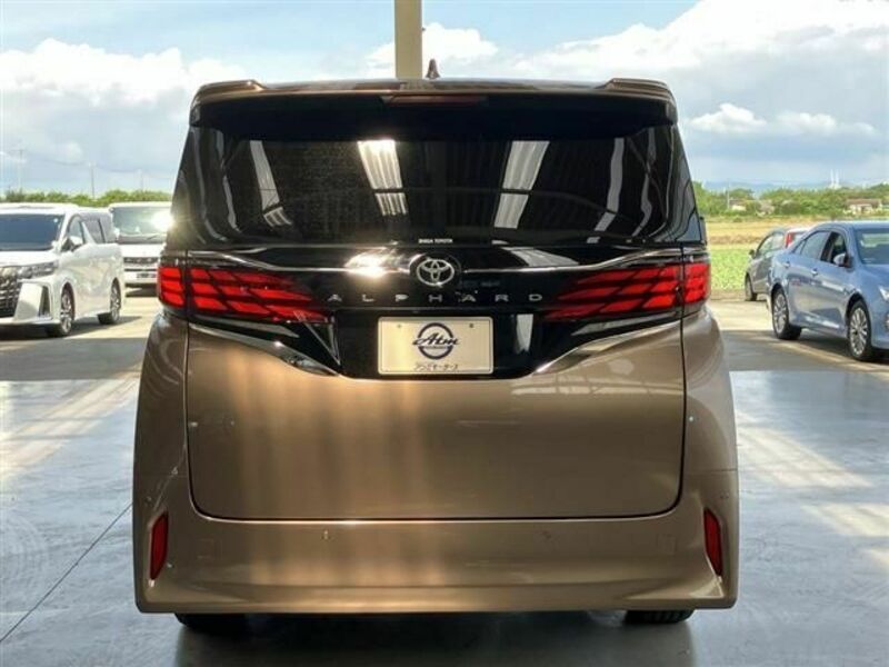 ALPHARD-21