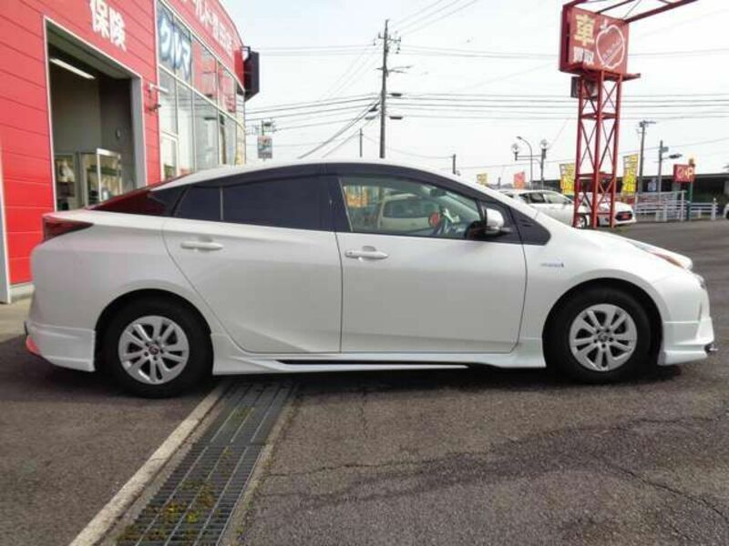 PRIUS-3