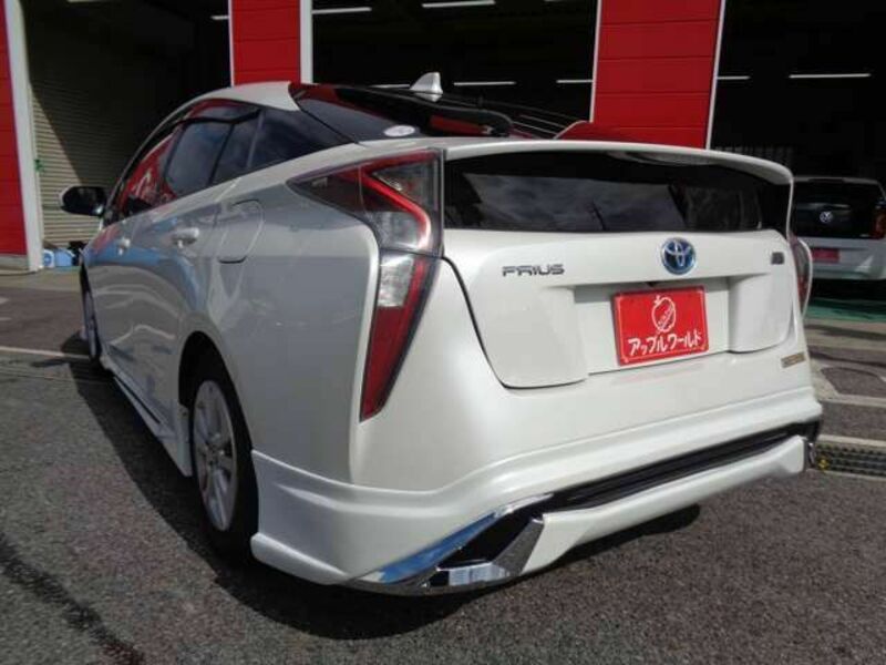 PRIUS-7