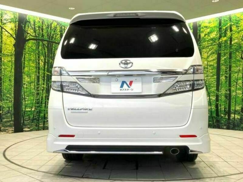 VELLFIRE-15