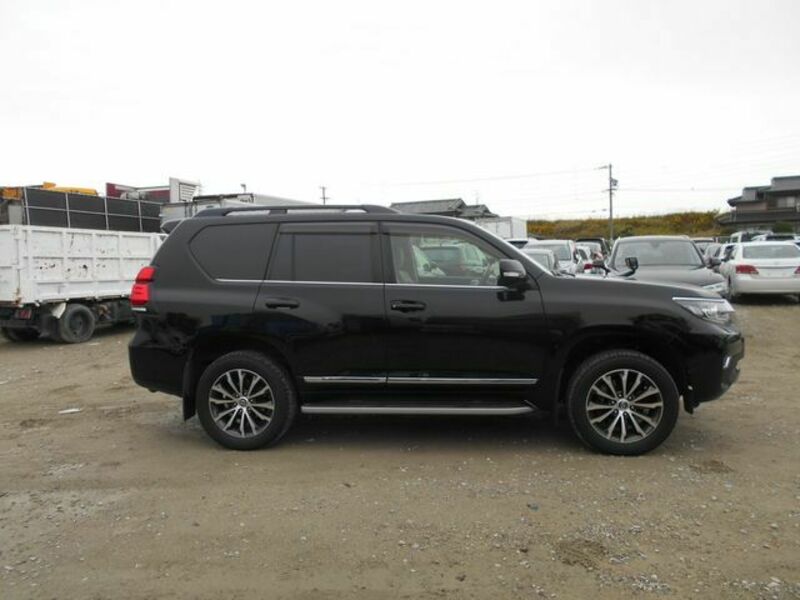 LAND CRUISER PRADO-7