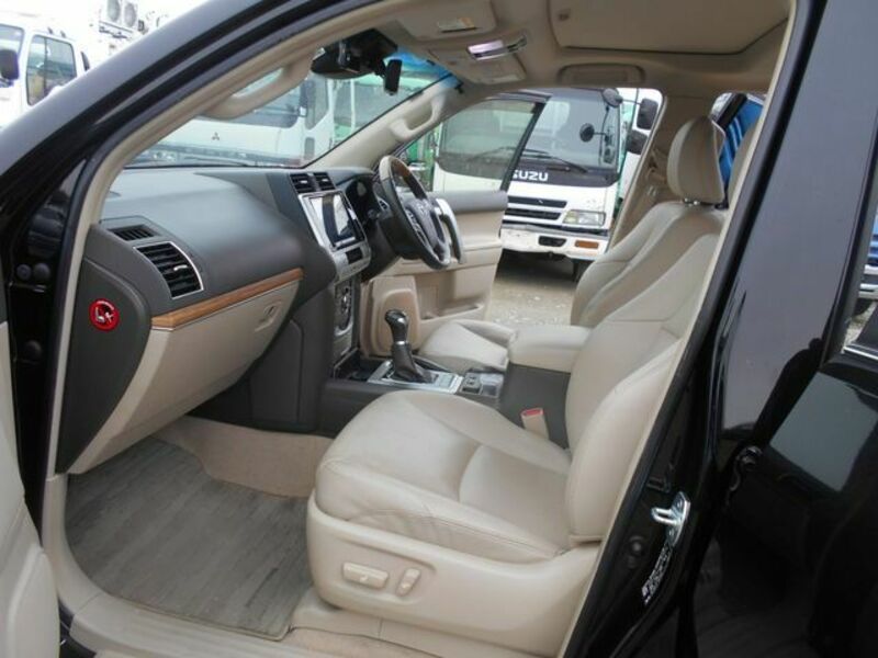 LAND CRUISER PRADO-11