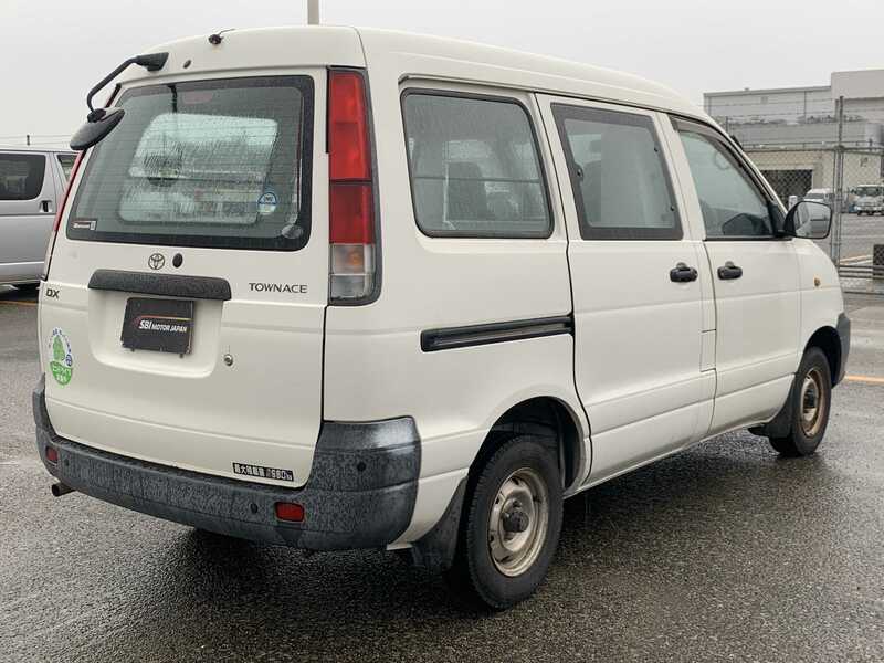 TOWN ACE VAN-4