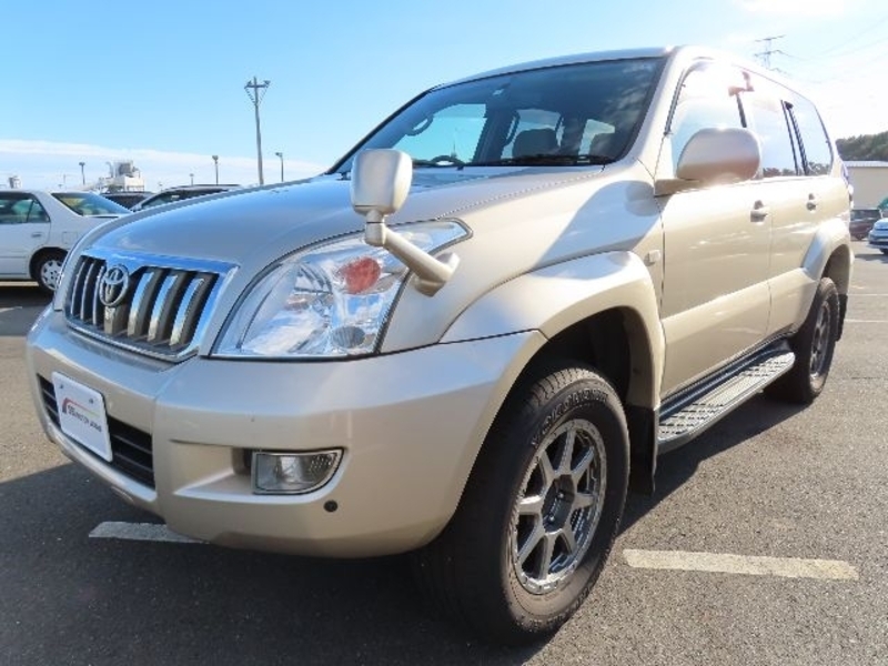 TOYOTA　LAND CRUISER PRADO